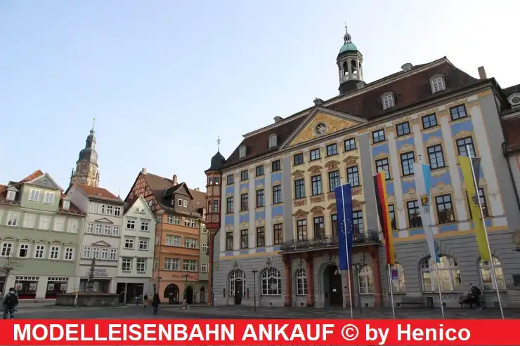 Blick und Frontansichtdes Rathaus Coburg